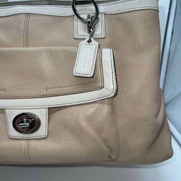 Coach‎ 2012 Tan and Cream Penelope Pebbled Leather Bag - Picture 5 of 15